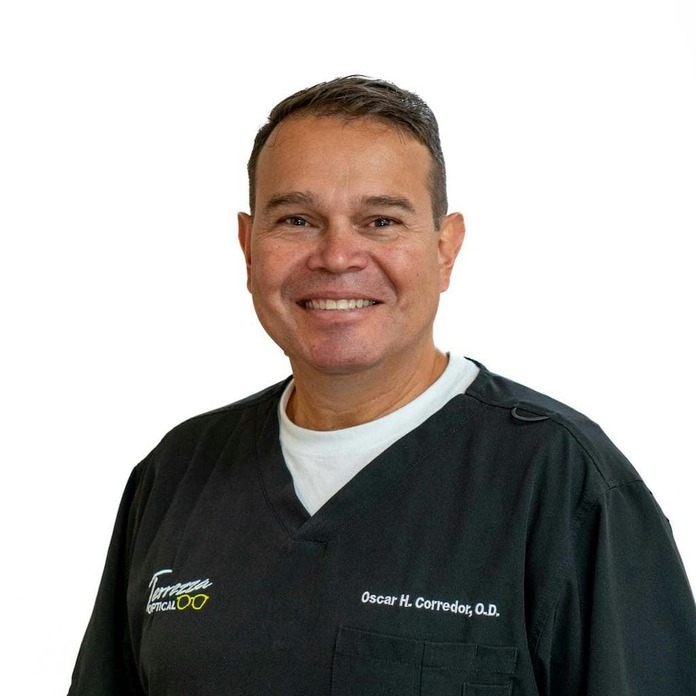 Dr. Oscar Corredor